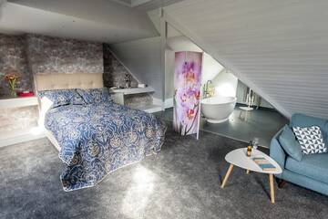 Фото номера Номер с кроватью размера «king-size» Отели типа «постель и завтрак» West Cork Way г. Бантри 2